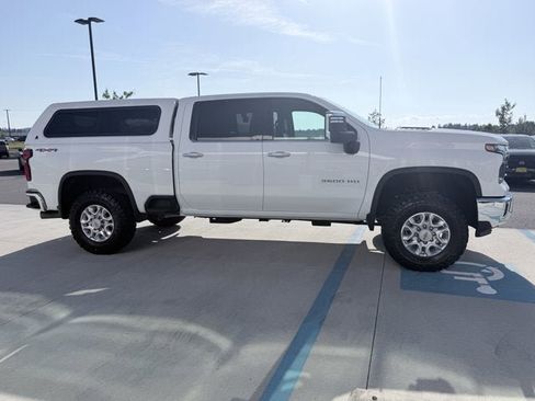Used 2025 Chevrolet Silverado 3500 LTZ w/ LTZ Plus Package AWD/4WD image 5