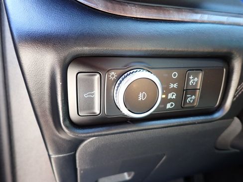 Used 2023 Ford Explorer Platinum w/ Technology Package AWD/4WD image 19