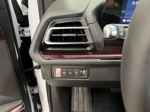 New 2026 Chevrolet Traverse RS AWD/4WD image 15