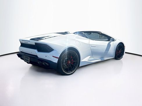 Used 2019 Lamborghini Huracan LP 580-2 image 5