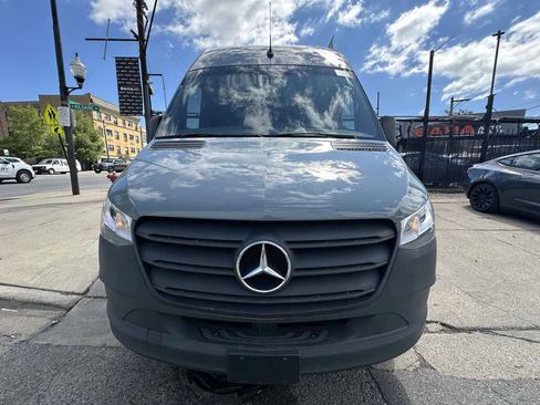 Used 2024 Mercedes-Benz Sprinter 2500 w/ Acoustic Package image 13