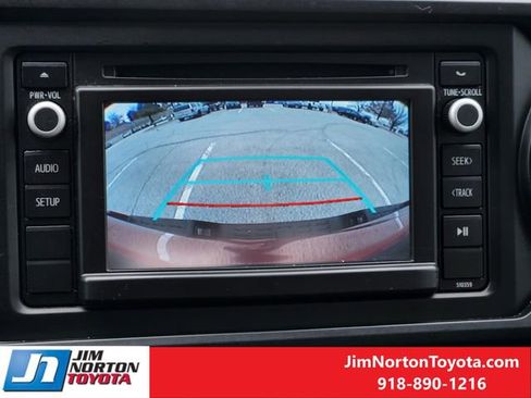 Used 2019 Toyota Tacoma SR image 19