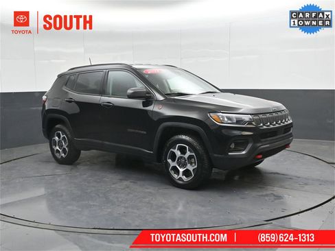 Used 2022 Jeep Compass Trailhawk w/ Trailhawk Convenience Group image 4