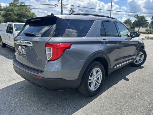 Used 2022 Ford Explorer XLT RWD image 7