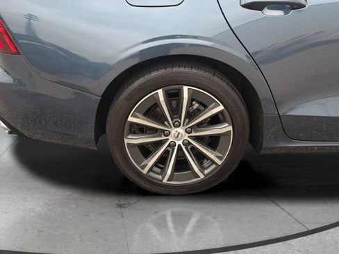 Used 2022 Volvo S60 B5 Inscription FWD image 34