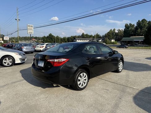 Used 2014 Toyota Corolla LE FWD image 7