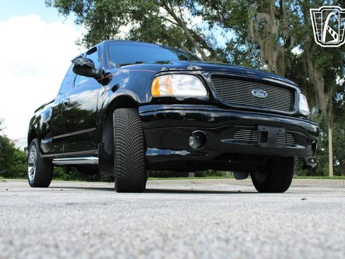 Used 2000 Ford F150 Harley-Davidson image 18