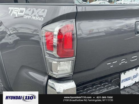 Used 2023 Toyota Tacoma TRD Off-Road image 11