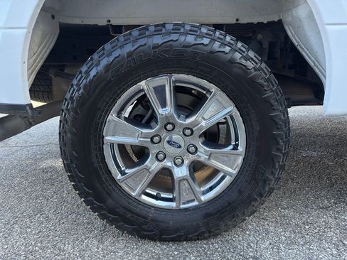 Used 2017 Ford F150 XLT w/ Equipment Group 302A Luxury image 23