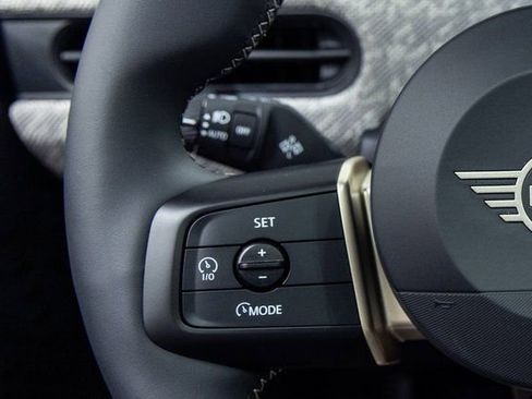 Certified 2025 MINI Cooper S image 17