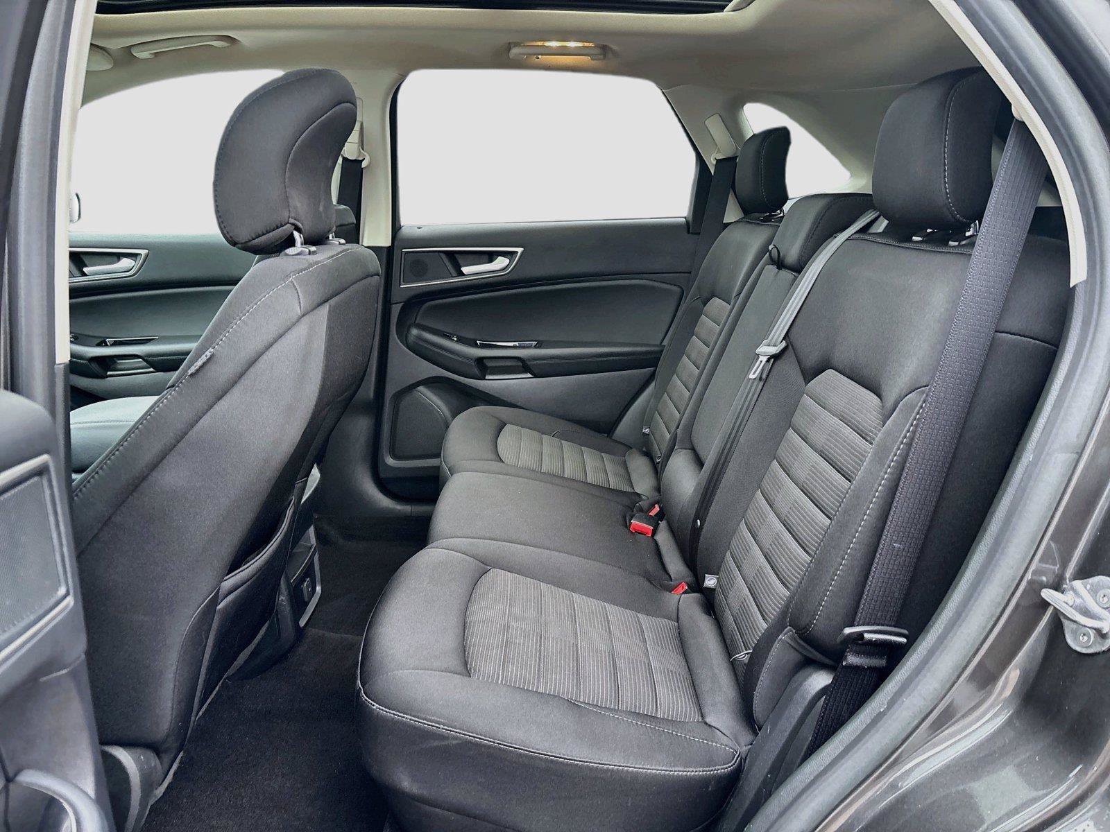 Used 2019 Ford Edge SEL AWD/4WD image 11