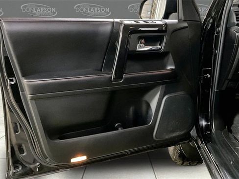 Used 2016 Toyota 4Runner Trail Premium image 11