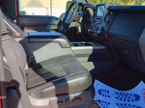 Used 2015 Ford F250 Lariat w/ Lariat Ultimate Package image 31