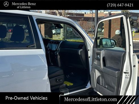 Used 2020 Toyota 4Runner 4WD image 28