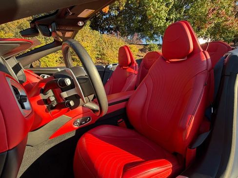 Used 2019 Aston Martin DB11 Volante image 12