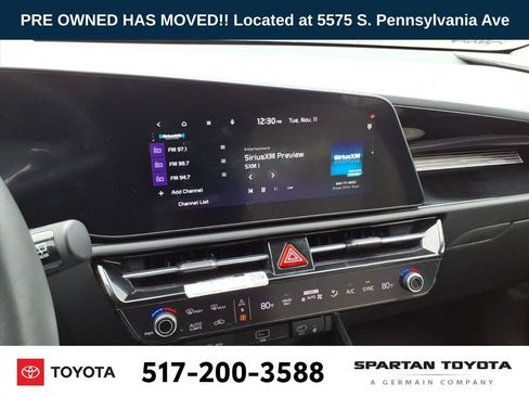 Used 2023 Kia Niro EX image 19