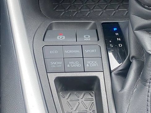 Certified 2023 Toyota RAV4 XLE w/ Convenience Package AWD/4WD image 21