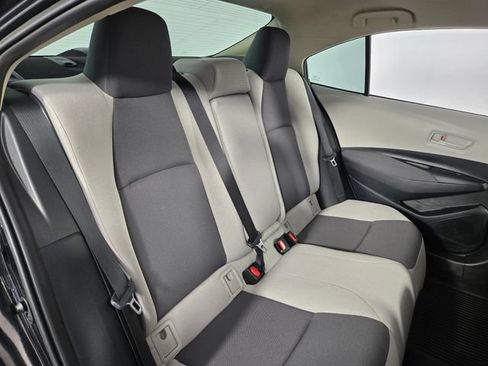Used 2025 Toyota Corolla LE FWD image 16