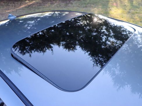 Used 2018 INFINITI Q50 Luxe RWD image 9