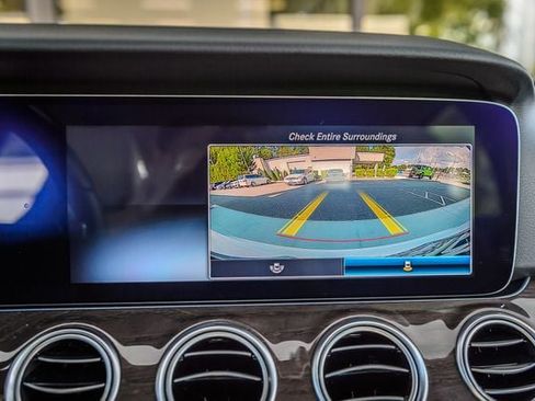 Used 2020 Mercedes-Benz E 350 4MATIC Sedan image 24