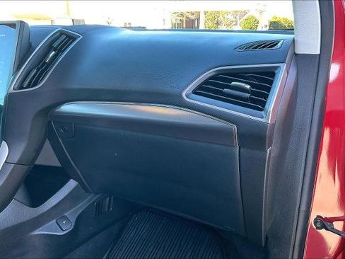 Certified 2024 Ford Edge SEL w/ Sport Appearance Package image 15