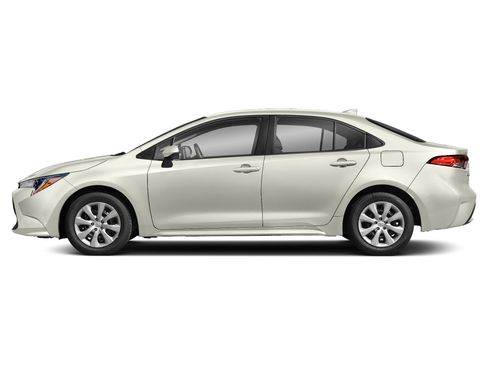 Used 2021 Toyota Corolla LE FWD image 3