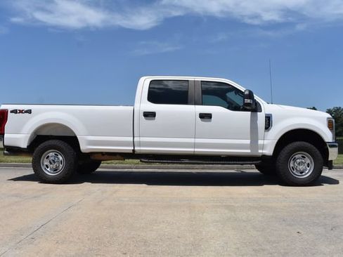 Used 2019 Ford F350 XL w/ Power Equipment Group AWD/4WD image 3