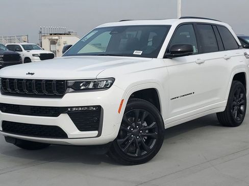 New 2026 Jeep Grand Cherokee Limited image 36