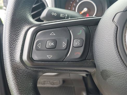 Used 2024 Jeep Gladiator Sport image 23