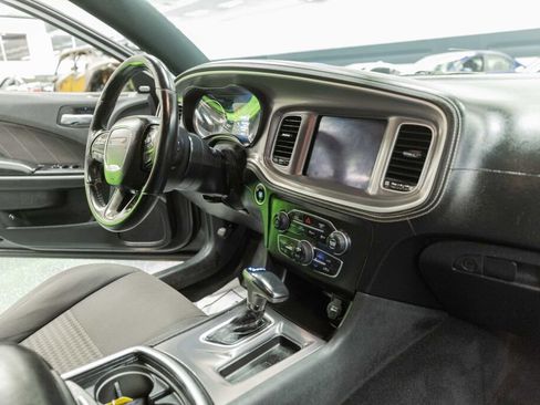 Used 2019 Dodge Charger R/T image 16
