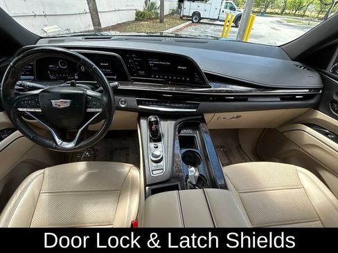 Used 2023 Cadillac Escalade Premium Luxury w/ Performance Package AWD/4WD image 10