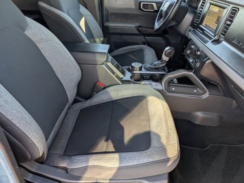 Used 2023 Ford Bronco Big Bend w/ Sasquatch Package image 26