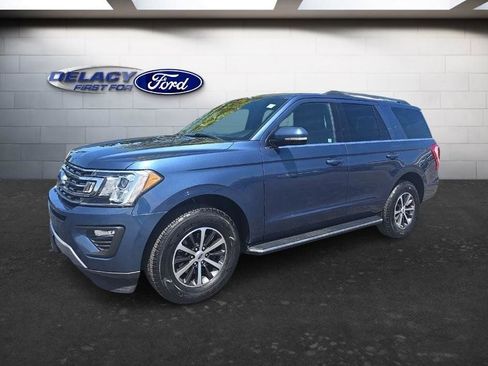 Used 2019 Ford Expedition XLT w/ Equipment Group 202A AWD/4WD image 2