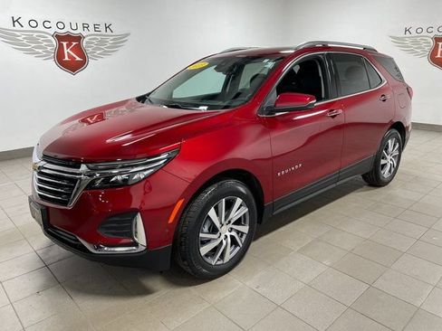 Used 2023 Chevrolet Equinox Premier AWD/4WD image 3