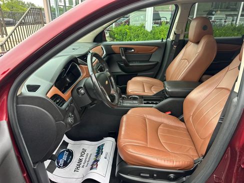Used 2017 Chevrolet Traverse Premier AWD/4WD image 9