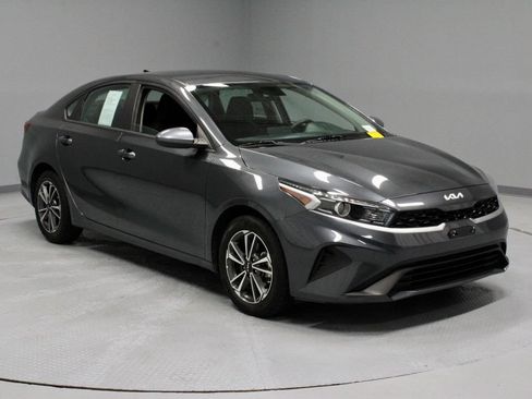 Used 2023 Kia Forte LXS FWD image 1