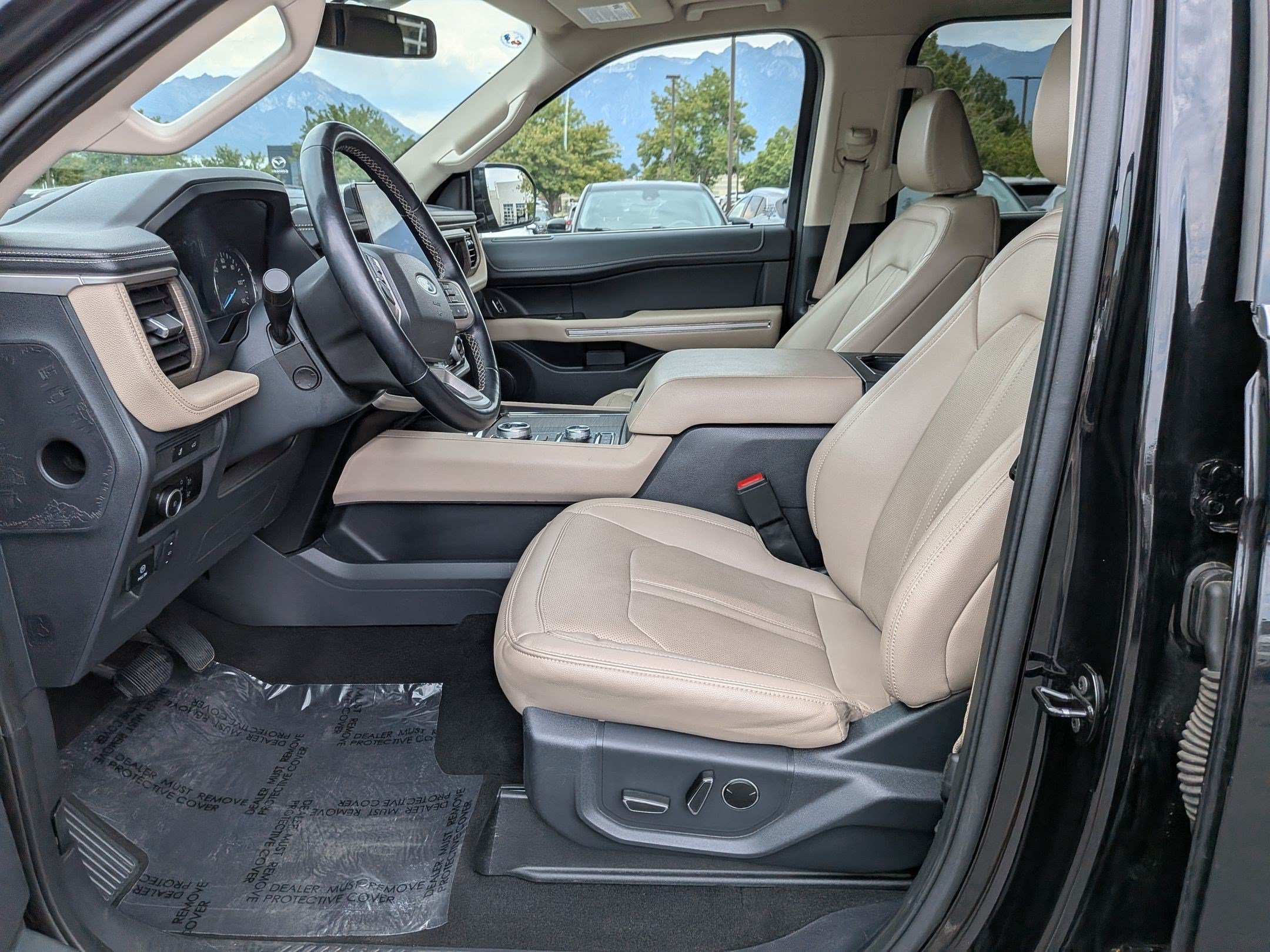 Used 2024 Ford Expedition Limited AWD/4WD image 28