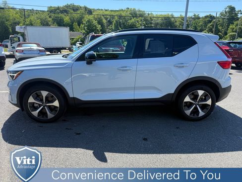 Certified 2026 Volvo XC40 B5 Plus w/ Protection Package Premier AWD/4WD image 5