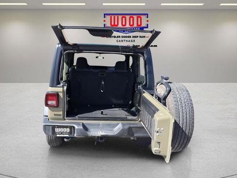 Used 2025 Jeep Wrangler Sport image 10