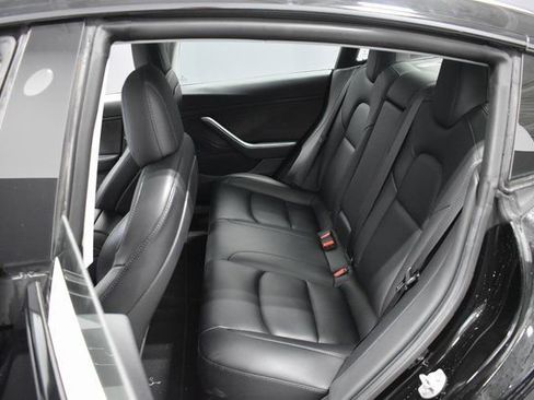 Used 2020 Tesla Model 3 Long Range image 30