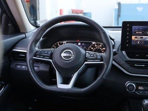 Used 2025 Nissan Altima 2.5 SL image 22