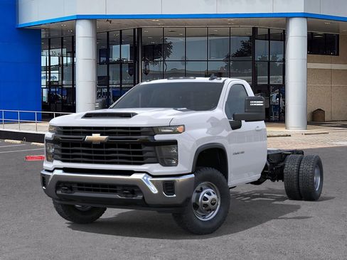 New 2026 Chevrolet Silverado 3500 W/T w/ WT Convenience Package image 6
