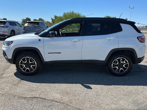 Used 2024 Jeep Compass Trailhawk AWD/4WD image 5