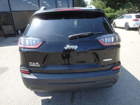 Used 2020 Jeep Cherokee Latitude w/ Cold Weather Group image 5