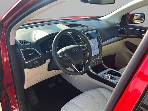 Used 2023 Ford Edge Titanium w/ Equipment Group 301A AWD/4WD image 20