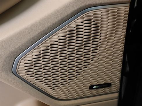 New 2023 Jeep Grand Cherokee L Limited w/ Luxury Tech Group II image 19