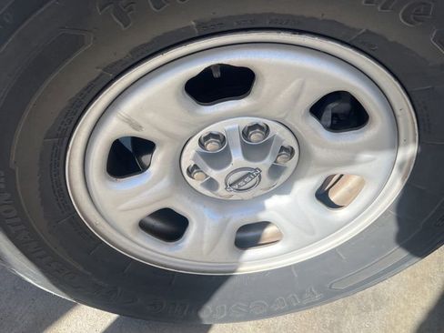 Used 2022 Nissan Frontier S image 16