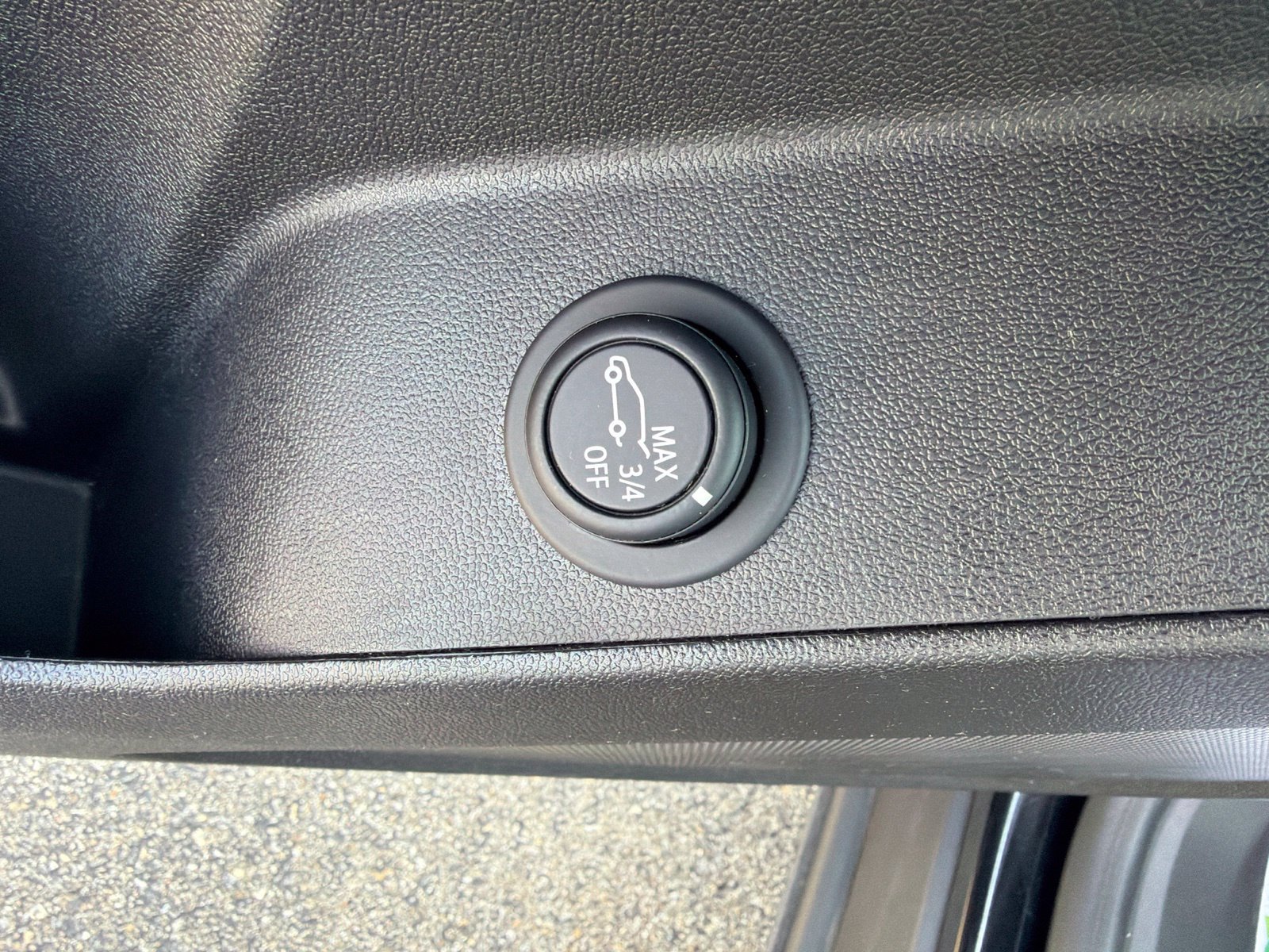 Certified 2024 Chevrolet Equinox LT FWD image 13