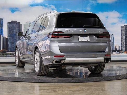 Certified 2025 BMW X7 xDrive40i image 9