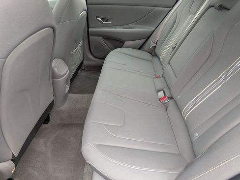 Used 2025 Hyundai Elantra SEL FWD image 20